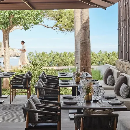 Θέρετρο Ikos Porto Petro 5*