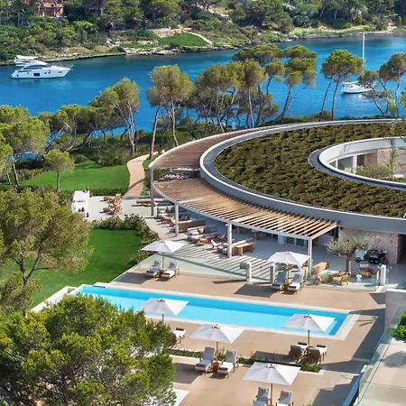 Ikos Porto Petro Station touristique 5*